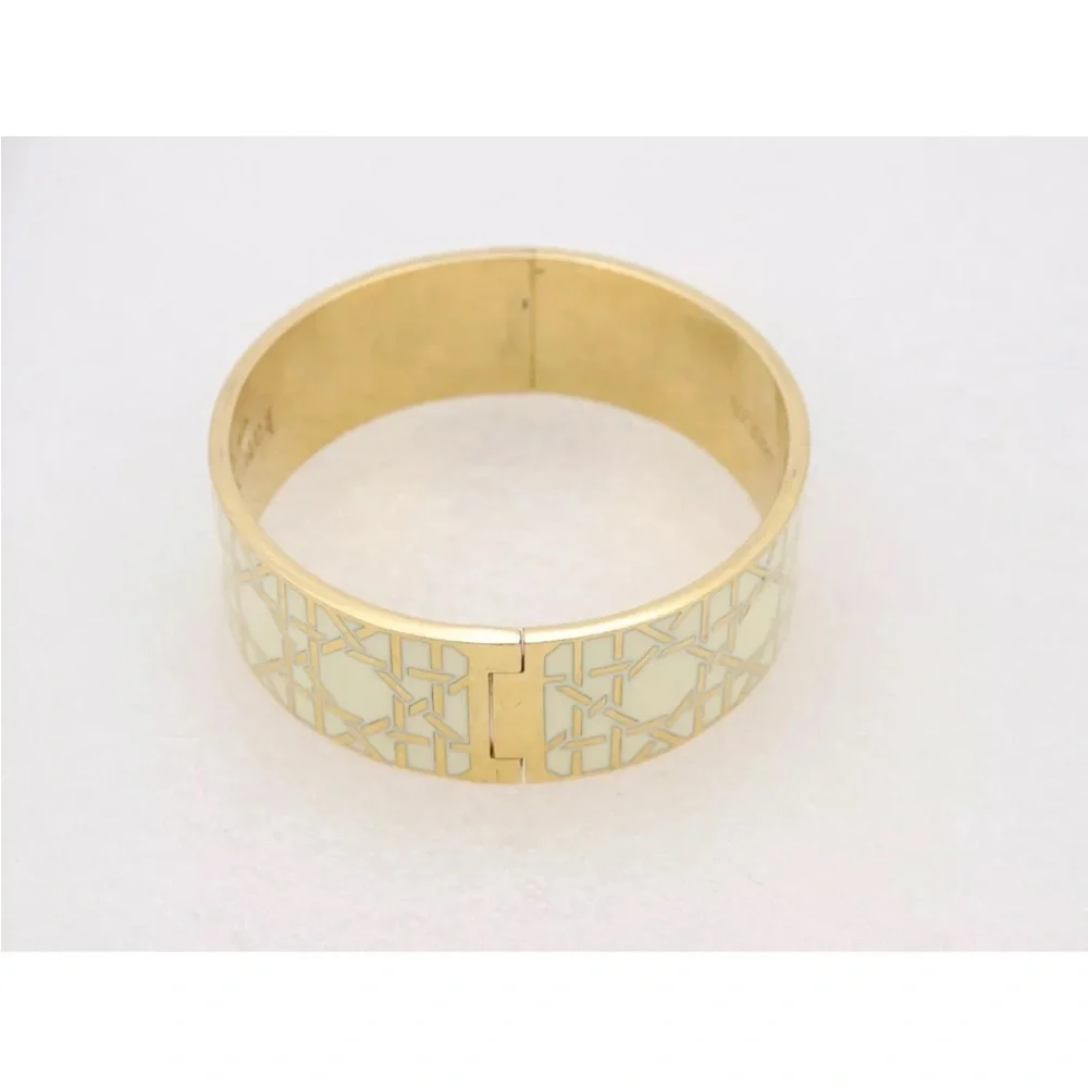 Kate Spade Shoot the Breeze Cream White Gold Enamel Hinged Bangle Bracelet 1181 - Picture 9 of 11